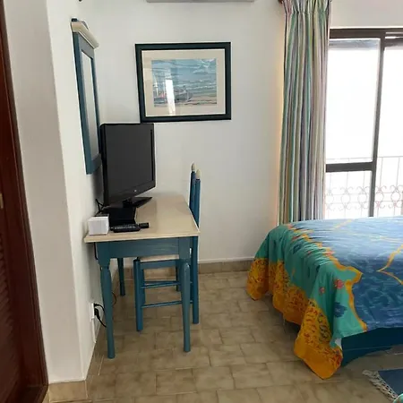 Cesar Manrique - Albufeira, Portugal