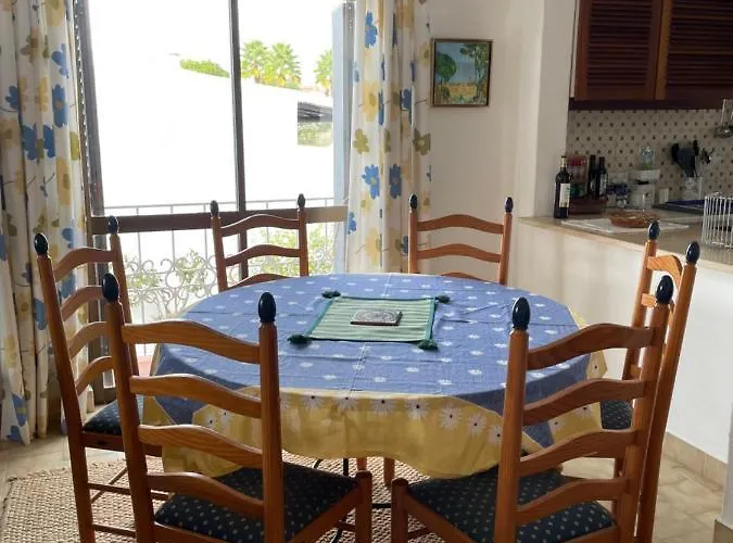 Cesar Manrique - Albufeira, Portugal * Albufeira