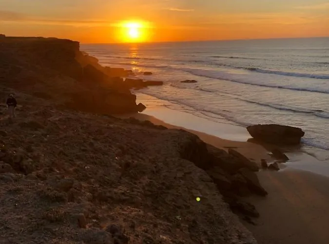 Cesar Manrique - Albufeira, Portugal *