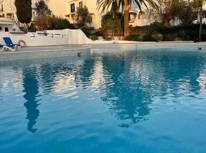 Cesar Manrique - Albufeira, Portugal