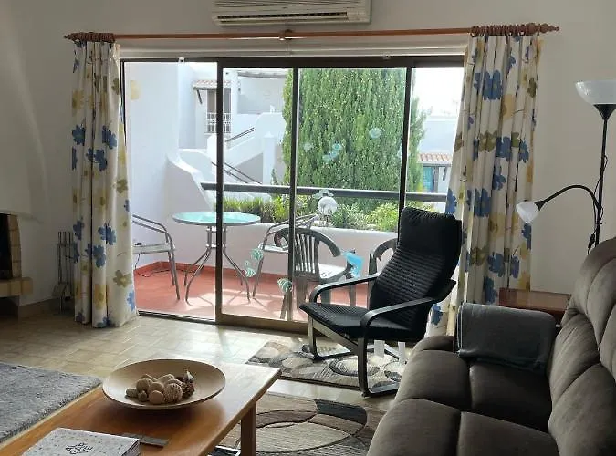 Cesar Manrique - Albufeira, Portugal * אלבופיירה